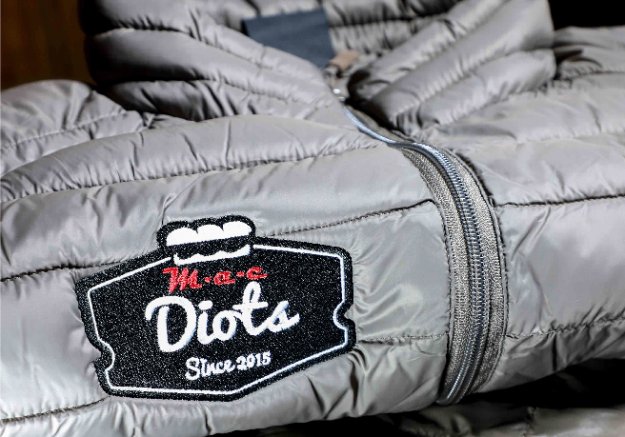 Miniature broderie veste Mac Diots